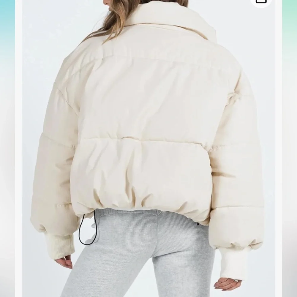 Cream Short Puffer - Picture 3 of 6